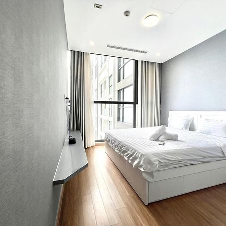 Luxury Apartment Vinhomes Skylake ハノイ市 エクステリア 写真