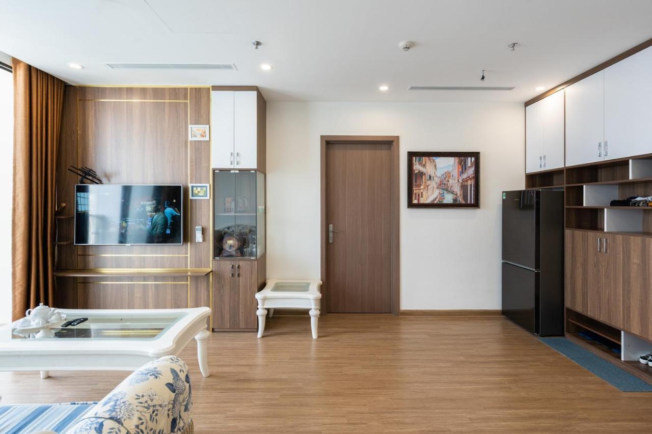 Luxury Apartment Vinhomes Skylake ハノイ市 エクステリア 写真